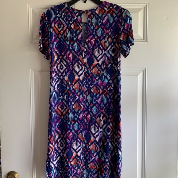 •WAYF• Short Sleeve Patterned Shift Dress-Size Sm. - Picture 6 of 8